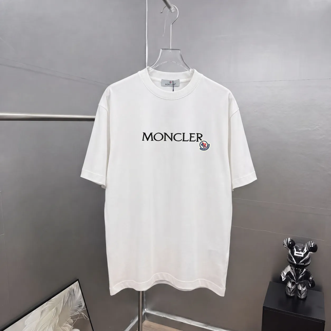 moncle～ logo 《 》7a tee ， Same Style ， : Black White Coffee Brown Size：S（90-130 ） M（125-150 ） L（135-165 ） XL（160-190 ） XXL（185-220 ）